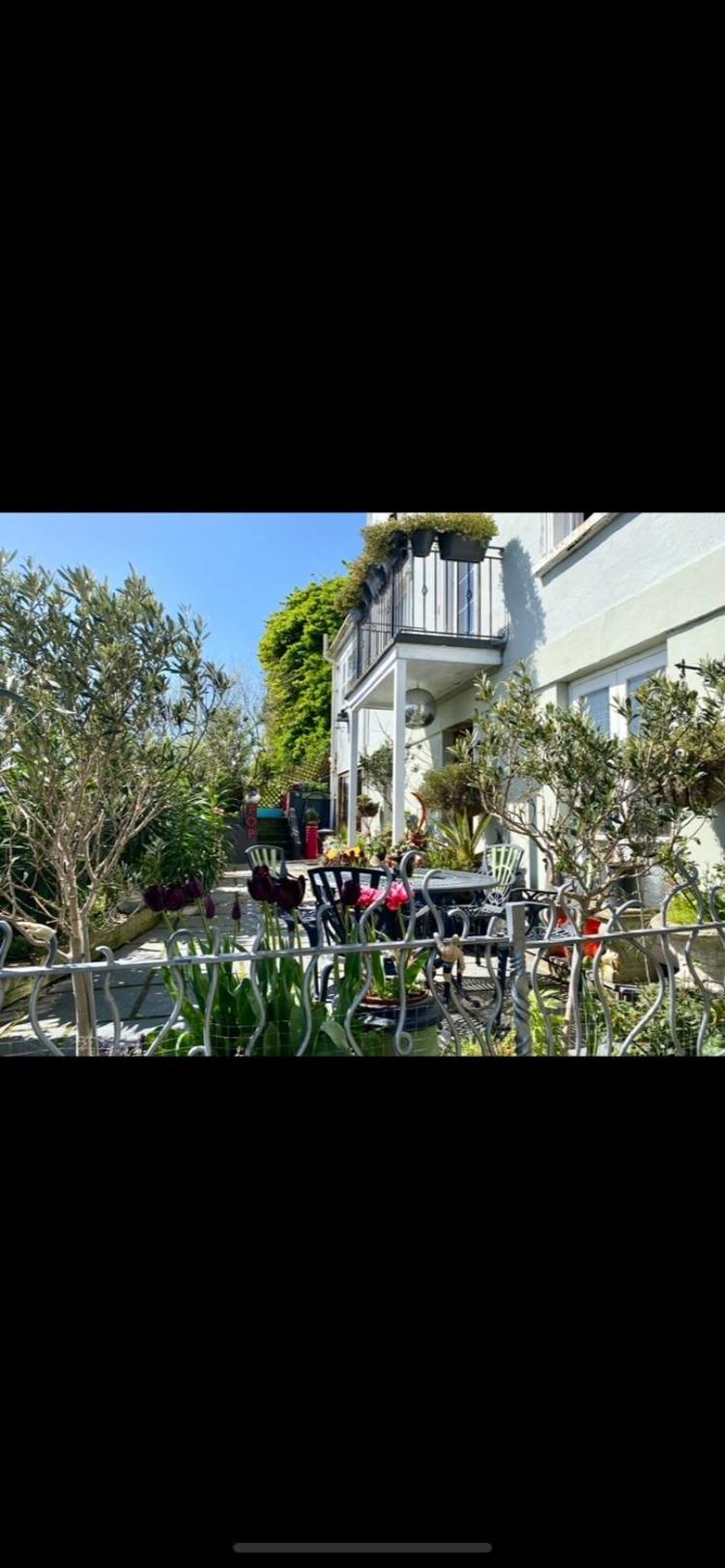 Ferienwohnung Pop Art Pad Heart Of Old Town With Parking! Hastings Exterior foto