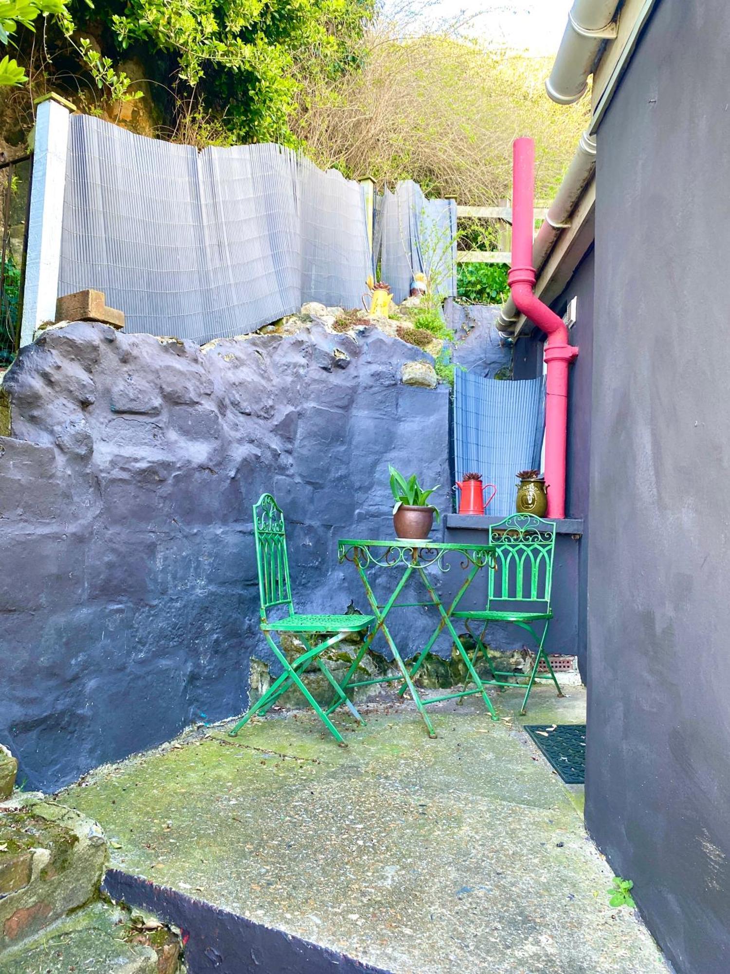 Ferienwohnung Pop Art Pad Heart Of Old Town With Parking! Hastings Exterior foto